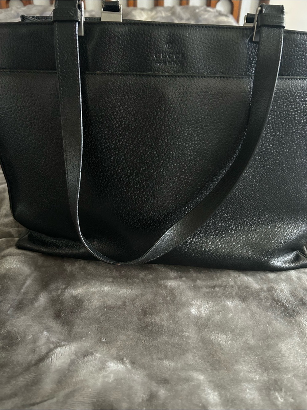 Gucci Black Pebbled Leather Shoulder Tote with Silver Snap